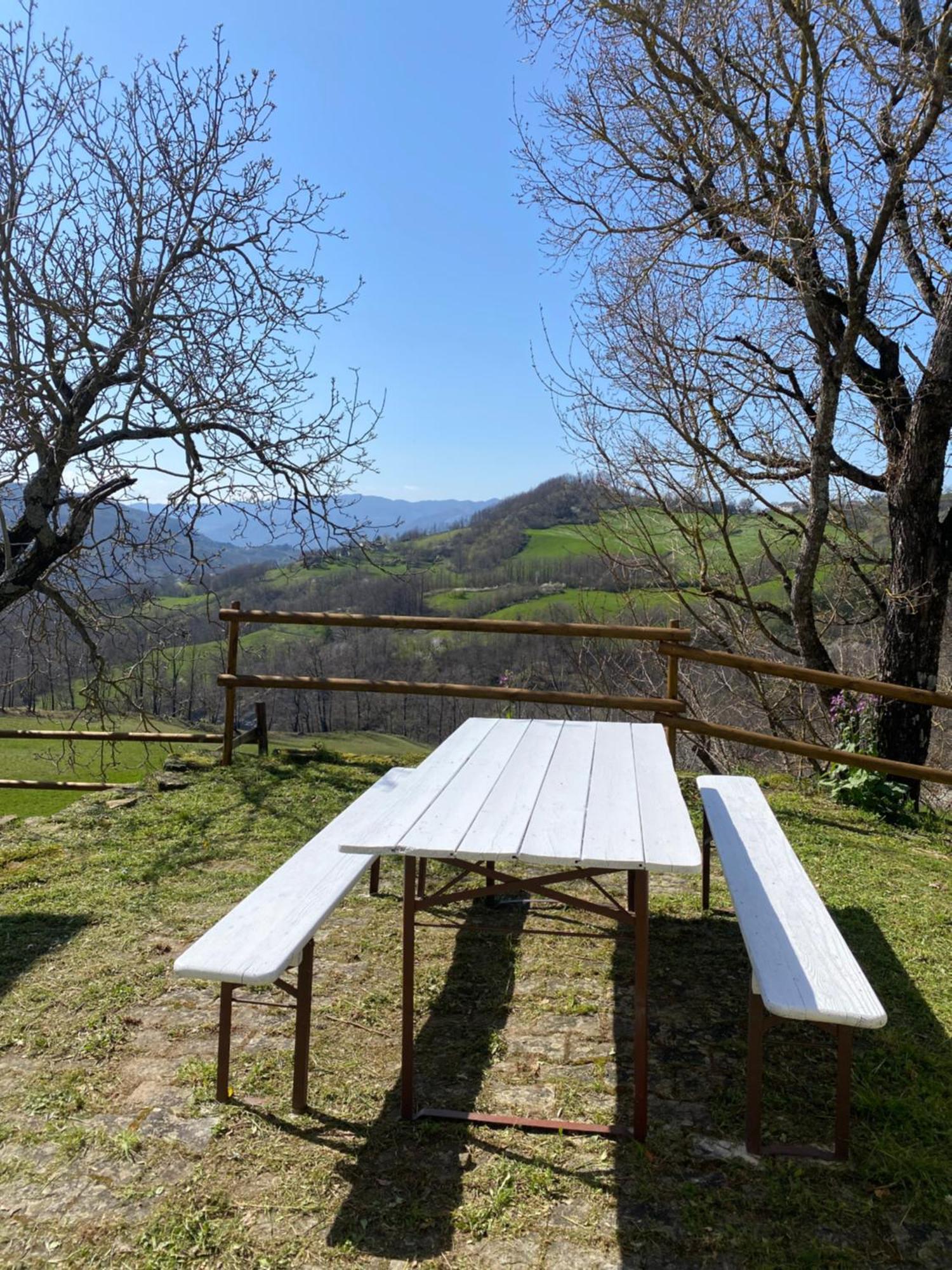 La Lupa E L'Orso Berceto Exterior foto